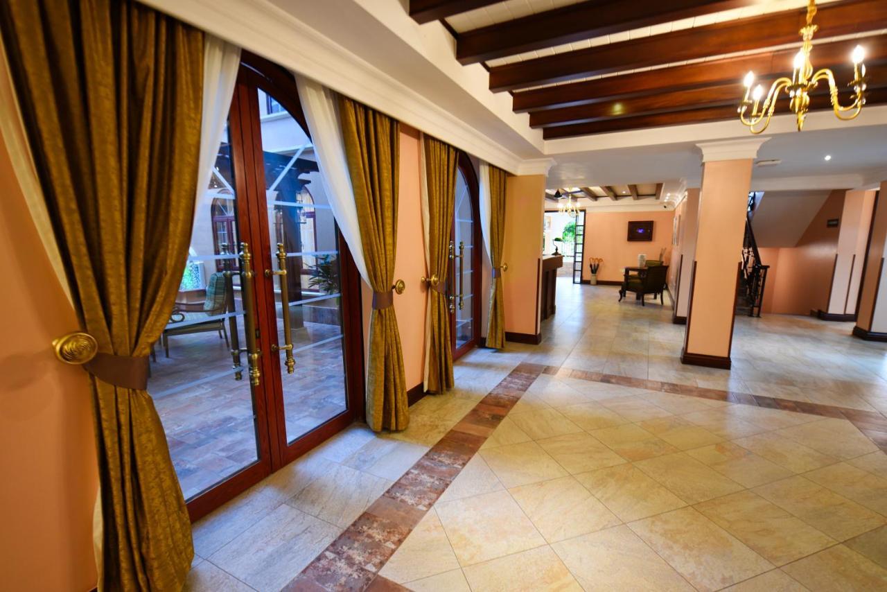 Casa Solada Hotel Kampala Eksteriør billede